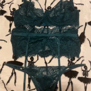 NWT blue 3 piece lingerie set, 1X/2X, never worn